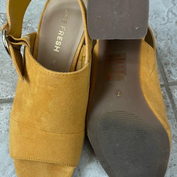 Brand new, mustard colour suede with brown heel, open toes - Picture 3 of 4